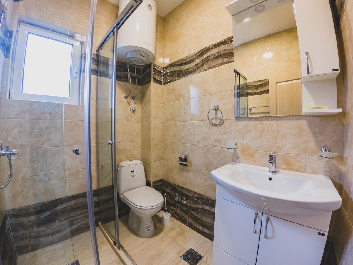 Apartments Krstovic Сутоморе Экстерьер фото